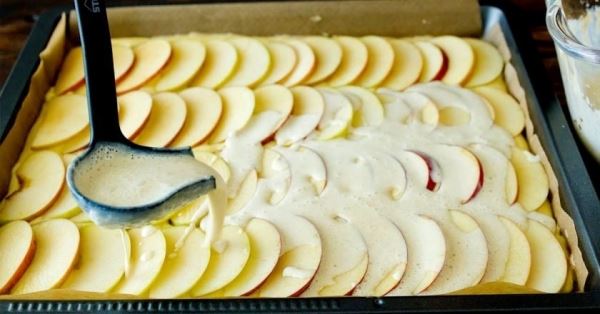 Ароматный немецкий пирог с яблоками