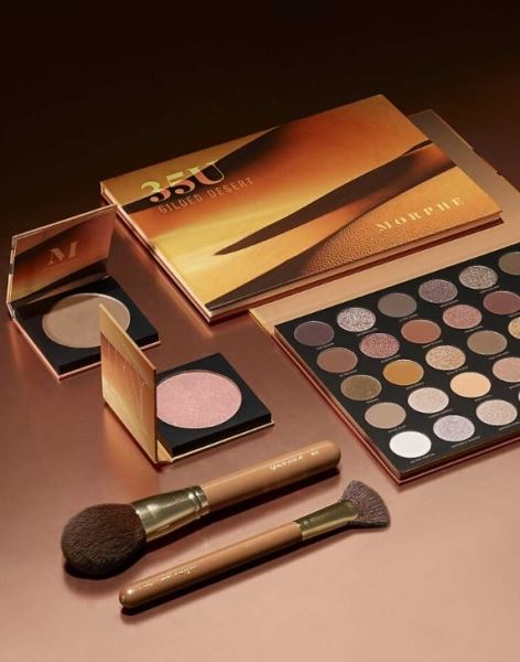 
<p>                        Morphe Glow Show Summer Collection 2022</p>
<p>                    