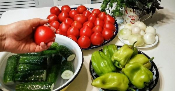 Узбекский салат на зиму «Вдоль по огороду»